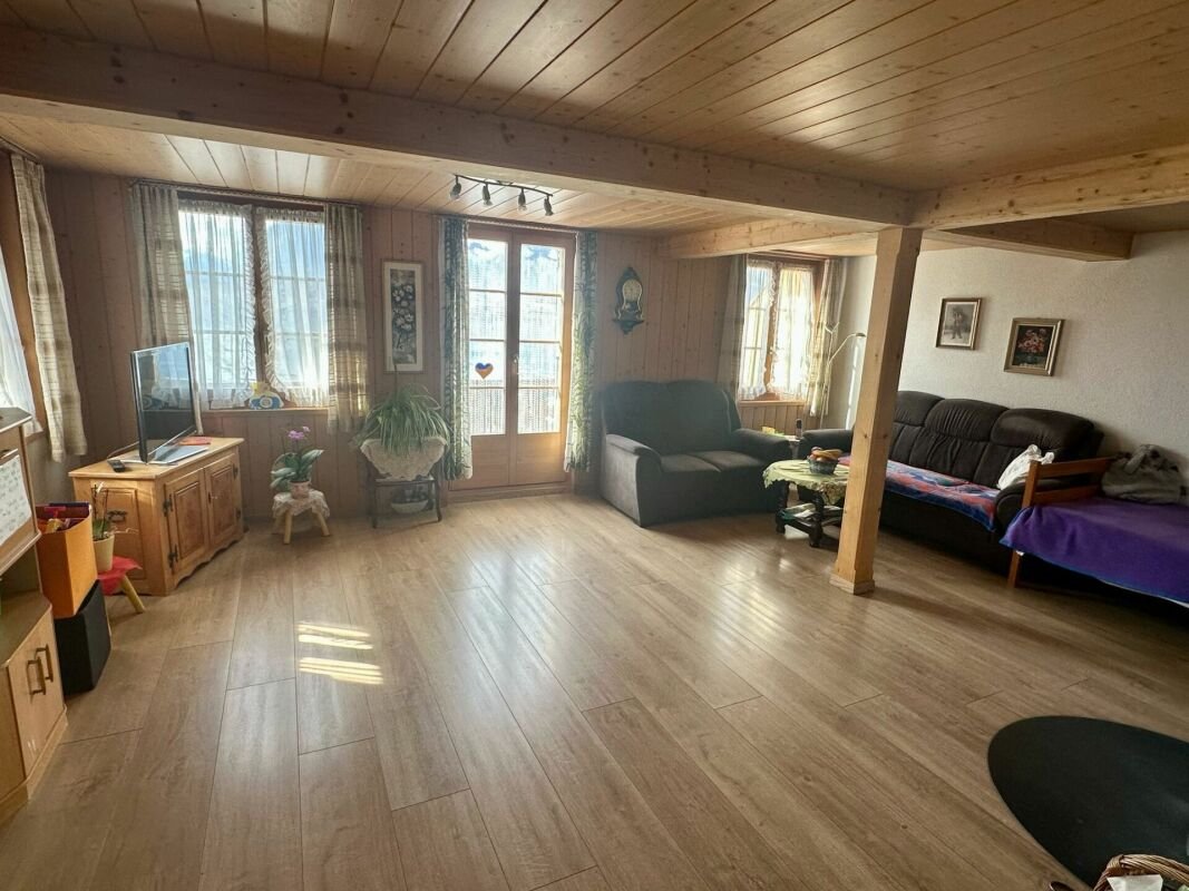 charmante 4,5-Zimmer Bauernhaushälfte