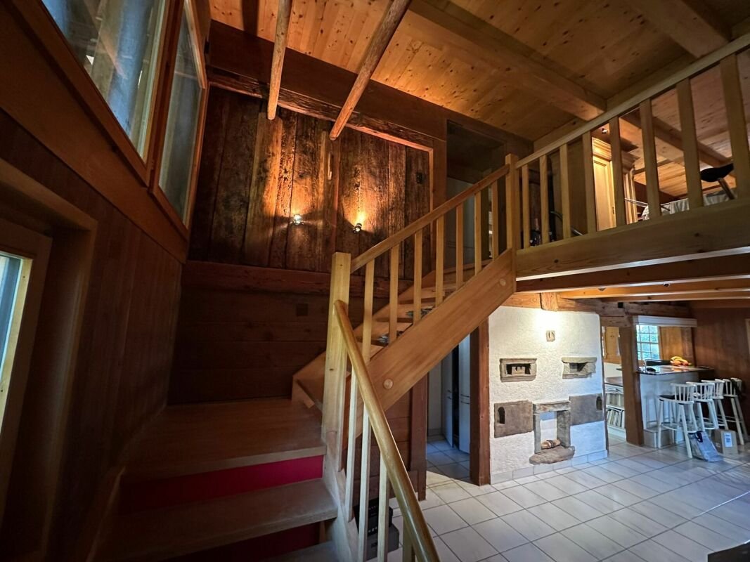 ausbaubares Wohn- und Geschäftshaus in ehemaligem Bauernhaus