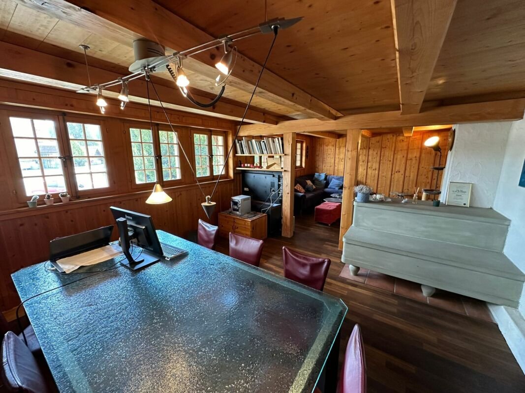 ausbaubares Wohn- und Geschäftshaus in ehemaligem Bauernhaus