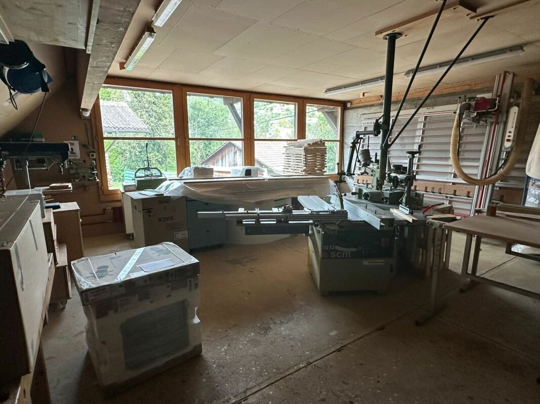 ausbaubares Wohn- und Geschäftshaus in ehemaligem Bauernhaus