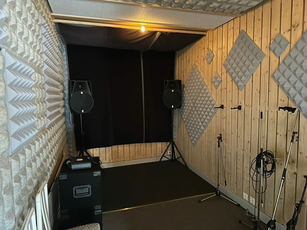 ausbaubares Wohn- und Geschäftshaus in ehemaligem Bauernhaus