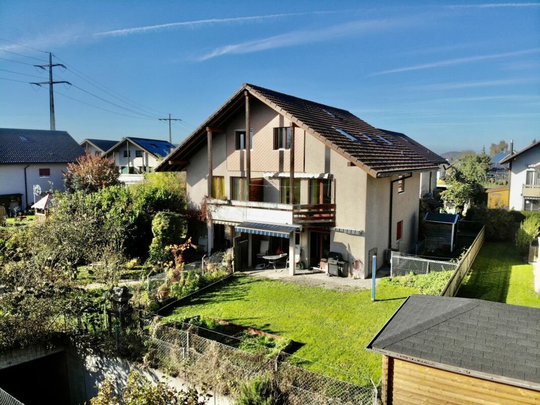 Uetendorf: 6.5-Zimmer Doppeleinfamilienhaus  Uetendorf: 6.5-Zimmer Doppeleinfamilienhaus