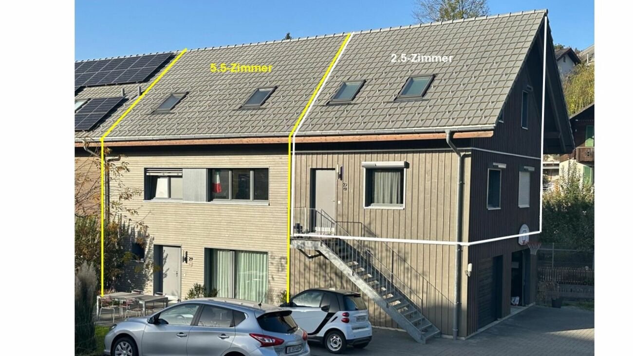 Modernes Generationenhaus mit einer 5.5-Zimmerwohnungen und einer 2.5-Zimmerwohnung