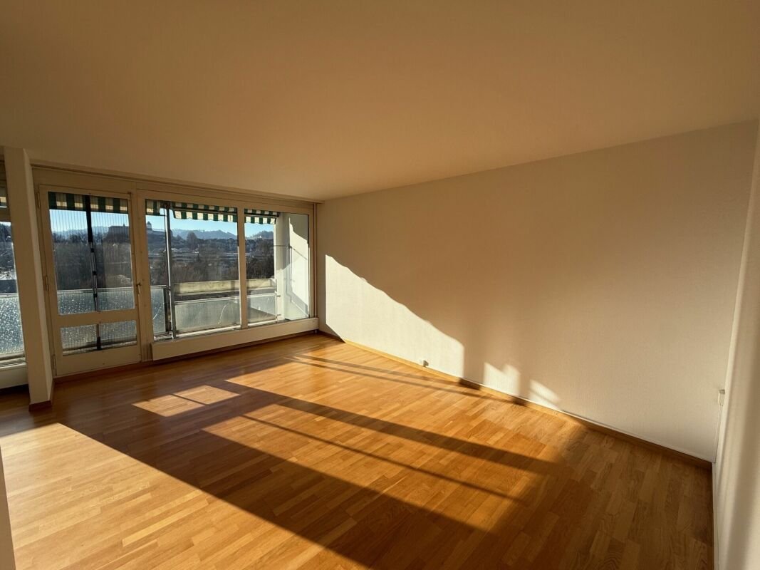 3.5-Zimmer Eigentumswohnung im  7. OG