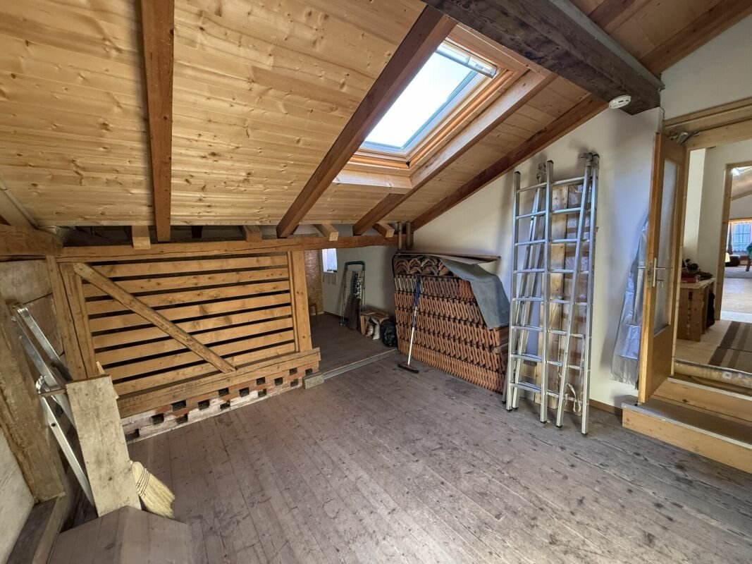 Saniertes ehemaliges Bauernhaus (DEFH)