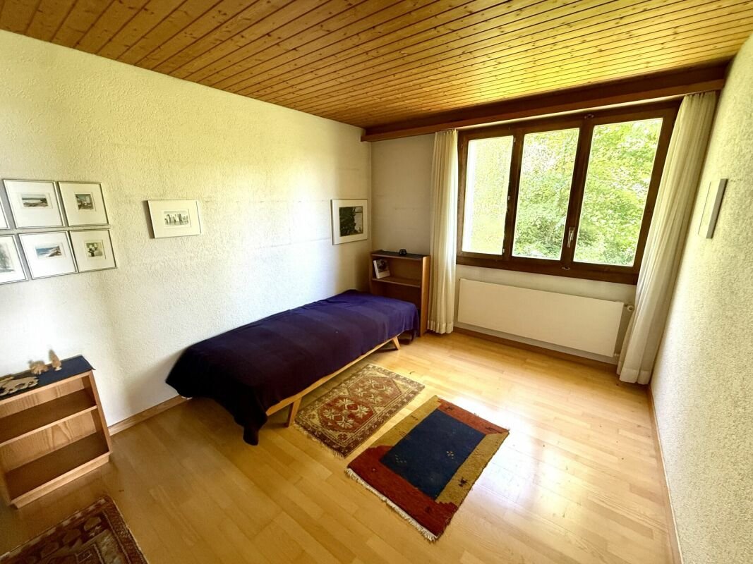 freistehendes 5-Zimmer Einfamilienhaus...