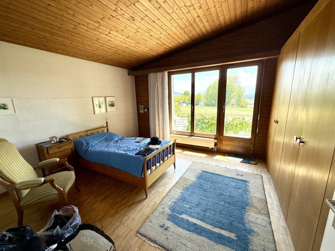 freistehendes 5-Zimmer Einfamilienhaus...