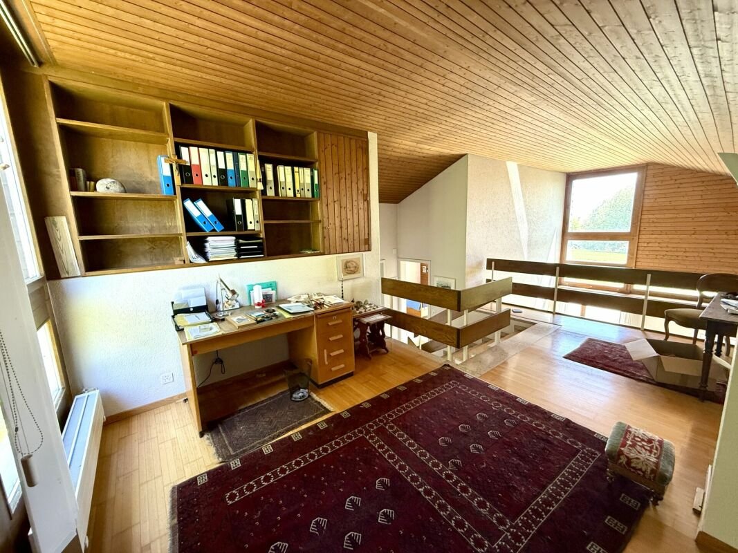 freistehendes 5-Zimmer Einfamilienhaus...