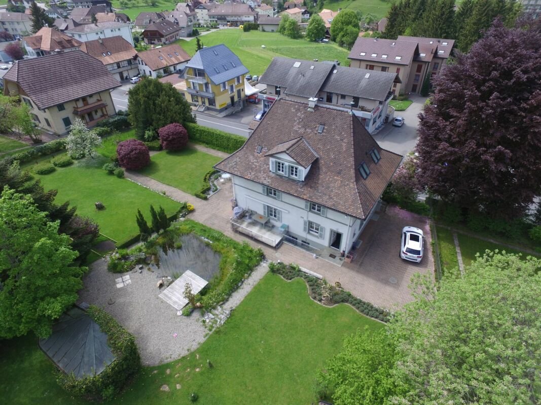 Repräsentative Berner-Landhaus Villa